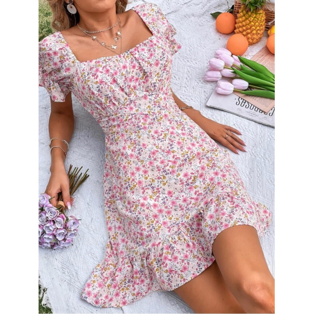 Women's Floral Puff Sleeve Square Neck Tie Back RuffleHem Short Dress